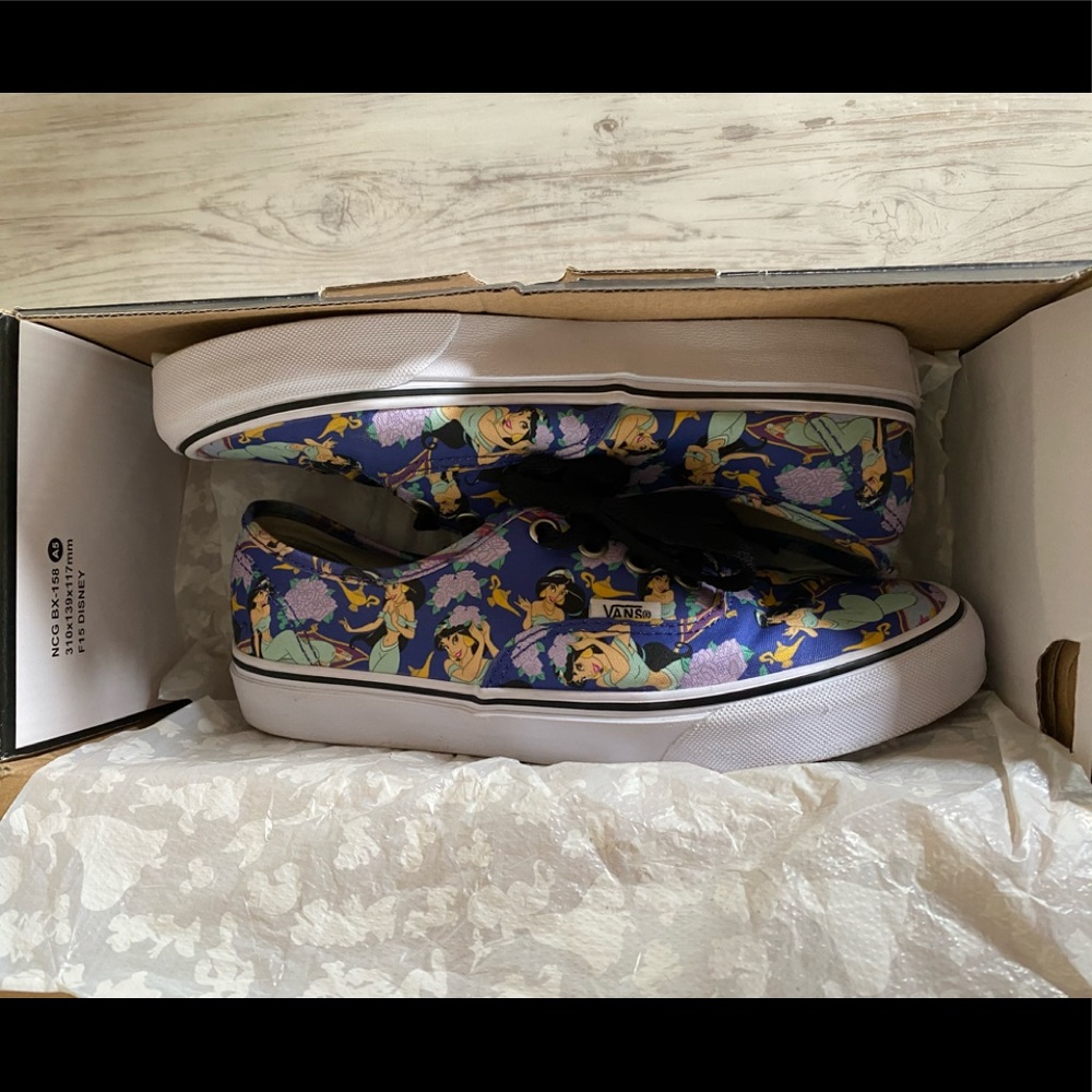 Van limited edition sold out princess jasmine
